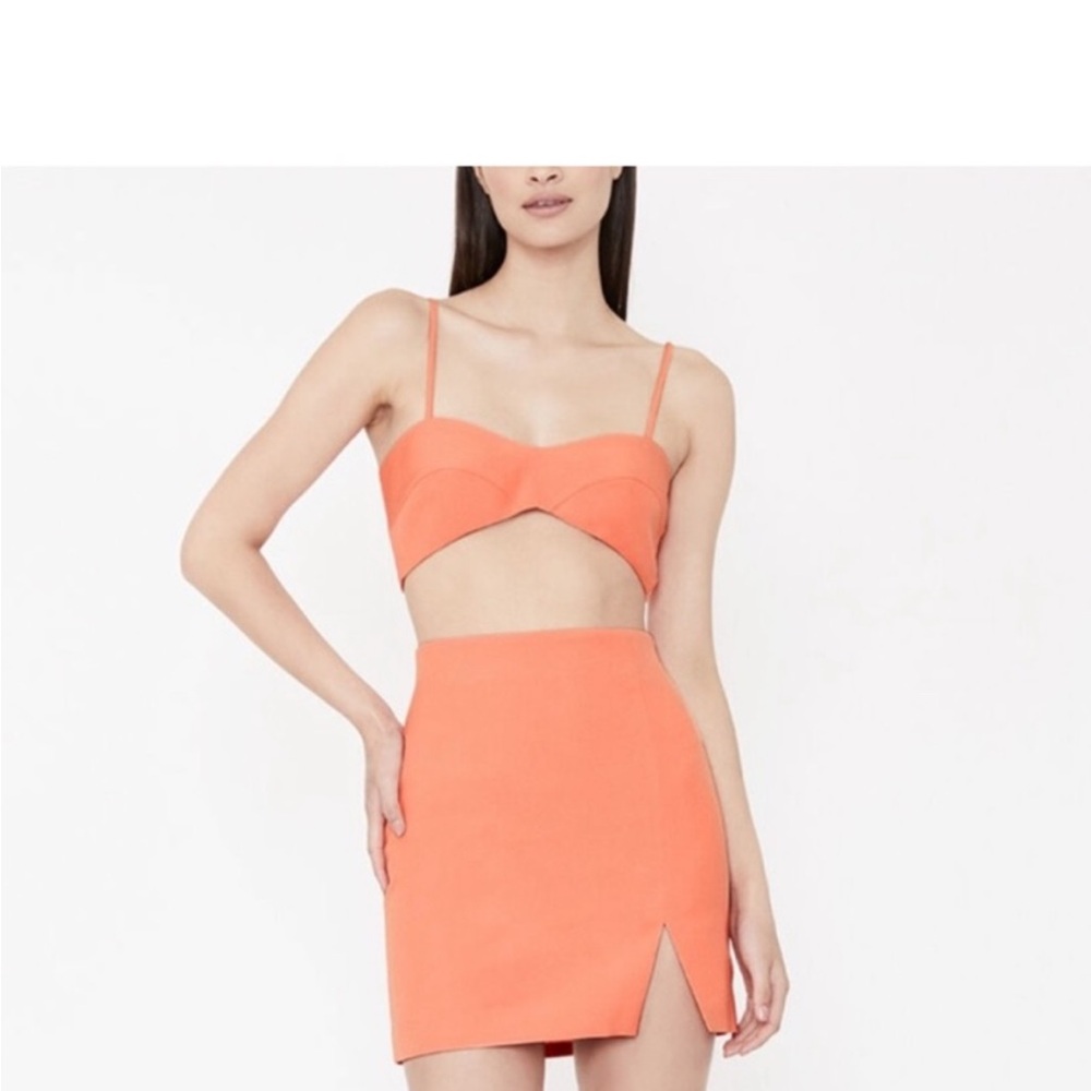 Super cute peach Bardot mini skirt